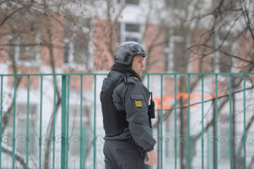 Різанина в російській школі: нападники затримані, перше відео