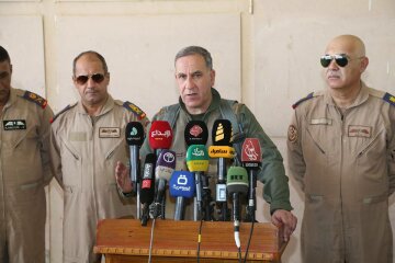 Міністра оборони Ірака звільнили за корупцію