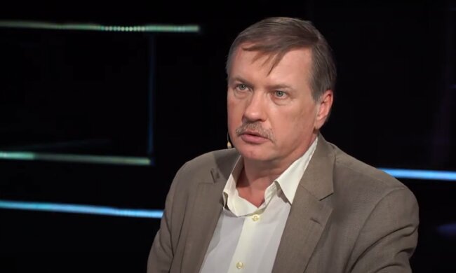 «Для них это самый плохой из всех возможных вариантов»: Чорновил рассказал, почему путин не объявили войну и мобилизацию