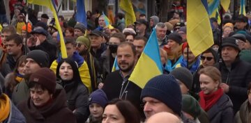 Вместо 8 марта: украинцам предлагают в феврале отмечать День украинской женщины, детали законопроекта
