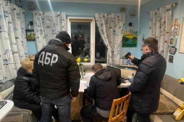 Экс-замминистра обороны поймали на коррупционной схеме