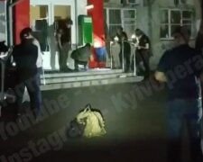 У Києві стався вибух на Подолі: на місце НП терміново з'їхались спецслужби, відео