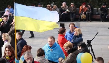 Українці хочуть змінити статус Криму: "Давайте визнаємо свої помилки"