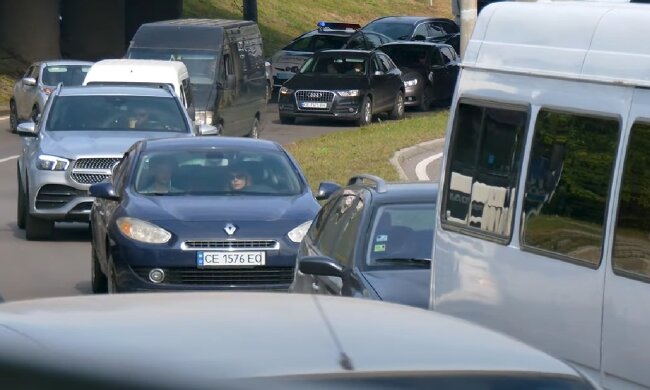 Обмеження руху транспорту в Харкові