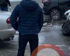 Водитель спровоцировал ДТП с 6 авто и скрылся: кадры масштабной аварии под Киевом