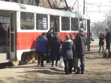 Малолетки устроили погром общественного транспорта в Одессе: пришлось вызвать полицию