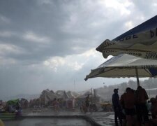 "Из дома лучше не выходить": непогода продолжит наступление на Одессу на выходных