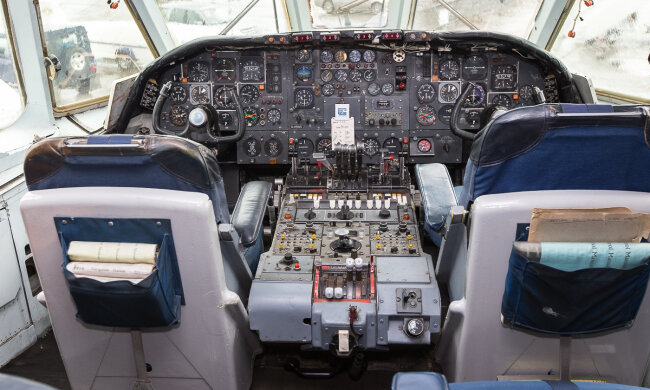 кабина самолета