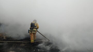 Палає пожежа, є поранені: подробиці і фото з місця нової атаки дронів-камікадзе