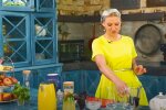 Специально к лету: "Мастер Шеф" Литвинова дала рецепт освежающих домашних лимонадов