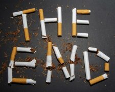 Скандал на тютюновому ринку: у найбільшого продавця сигарет тривають обшуки