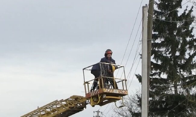 Графіки відключення світла підготували у Кіровоградській області на 28 квітня.