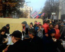 Головне за день: мітинг під Радою і перша “офшорна” жертва в Україні