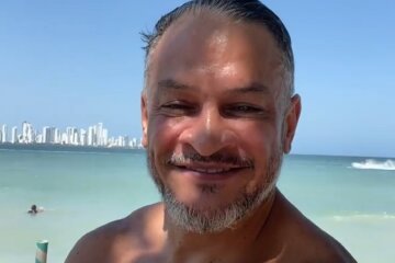 Мокрый судья "Мастер Шеф" Хименес-Браво озадачил неожиданными откровениями в бассейне: "С этим у меня …"