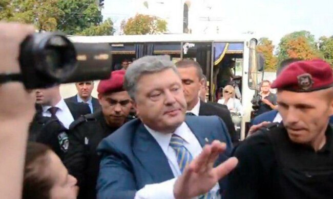 Порошенко