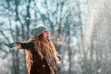 Астрологи назвали знаки зодиака, которым повезет в декабре: кого ждет успех
