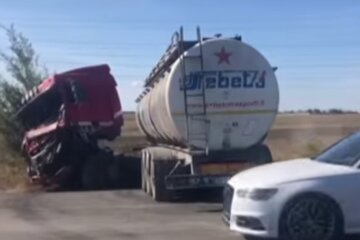 2019-09-29 15_01_51-Страшное ДТП — в Одесской области грузовик врезался в маршрутку _ СЕГОДНЯ 