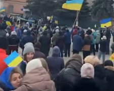 украинцы в захваченном городе, протест