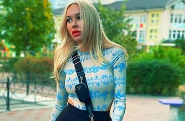 Бывшая жена звезды "Динамо" Морозюка еле удержала бюст в опасном декольте: "Харизматичная!"
