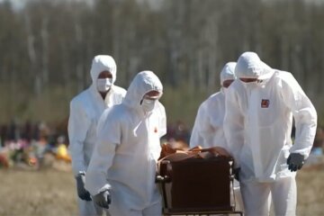"Зачем Москве инвалиды и хлам?": власти "ДНР" скрыли число жертв вируса, ошеломляющие данные