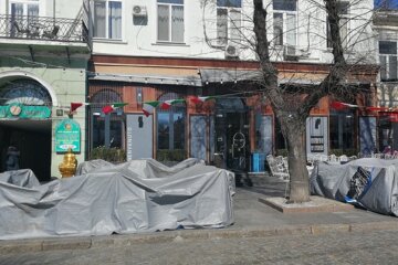Строгий карантин в Одессе: как живет город в разгар эпидемии коронавируса, фото
