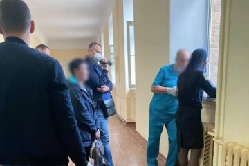 Лікар вимагав у бійця ЗСУ гроші за безкоштовну операцію: подробиці кричущого випадку в Одесі