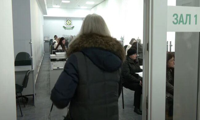 Грошова допомога для пенсіонерів у Чернігівській області