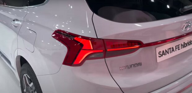 Оновлений Hyundai Santa Fe незабаром з'явиться на українському ринку: ціна і фото