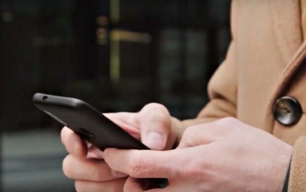 У Дніпрі шахраї почали використовувати дітей: містянам слід бути на чеку