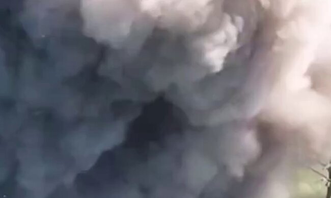 дим, вибух, пожежа