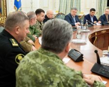 порошенко правительство военное положение