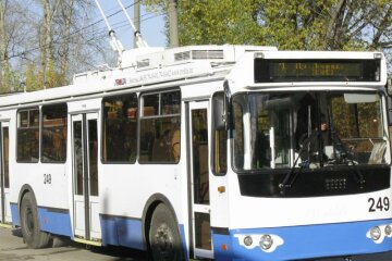 Троллейбус