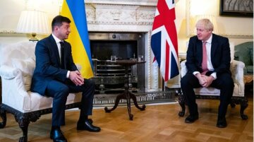 Вадим Карасьов: навіщо Великобританії військові бази в Україні?