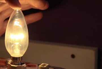 Графік відключення світла у листопаді в Полтавській області