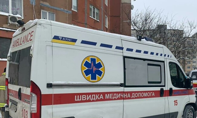 Чоловік випав з 10-го поверху в Кривому Розі, фото: його мати звинувачує себе