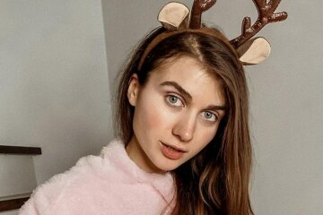 "Час полета 6500 евро": 26-летняя Jerry Heil похвасталась стройными ножками на борту частного самолета