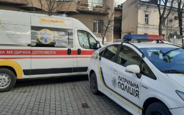 "Не сподобалися стіни": у Києві пацієнт жорстоко побив лікаря в медзакладі, фото