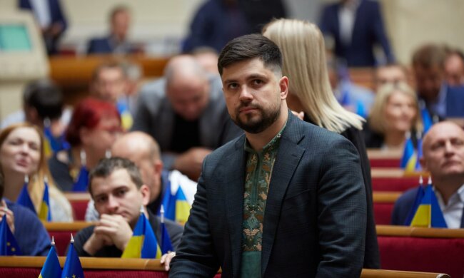 Робить свою фатальну помилку, - нардеп Олександр Качура розповів про спробу путіна увійти в історію