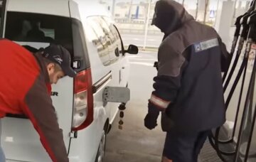 Украинцев предупредили об ощутимом подорожании бензина и дизеля на АЗС: "уже в феврале..."
