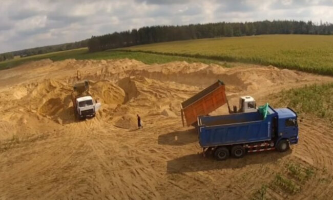 ФОП Маляр на Дніпропетровщині закриють за незаконний видобуток піску: ДЕІ розкрила подробиці