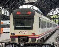 Новий графік руху поїздів у Дніпрі