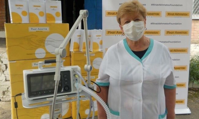 ДТЕК та Фонд Ріната Ахметова передали ща 38 апаратів ШВЛ регіональним лікарням