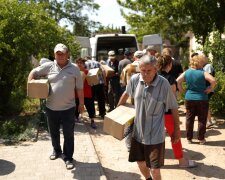 Вадим Столар: Наші волонтери доставили на Херсонщину воду та продукти, готові допомагати місцевим жителям