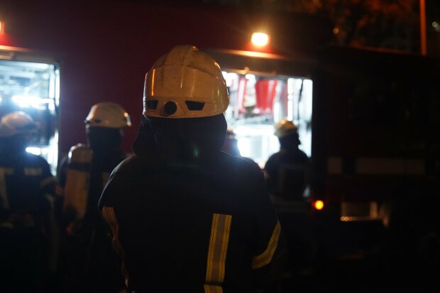 Вогонь розбушувався в Києві, закохані згоріли у власній квартирі: деталі трагедії