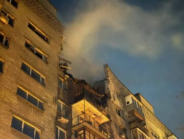 Удар по многоэтажке в Днепре