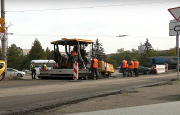 Обмеження руху транспорту у Дніпрі