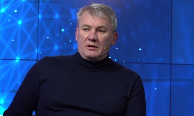 Публіцист Анатолій Якименко заявив, що після перемоги у війні, питання карантинних обмежень знову виникне