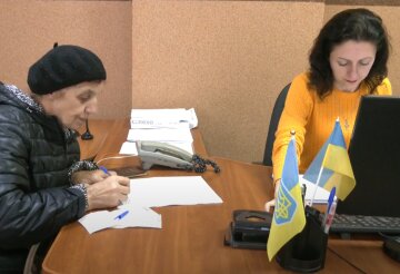 Грошова допомога для пенсіонерів в Одеській області