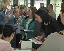 Грошова допомога для пенсіонерів у Львові