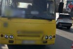 Водій маршрутки збив 11-річну дівчинку на переході під Києвом: "раптово вибігла"